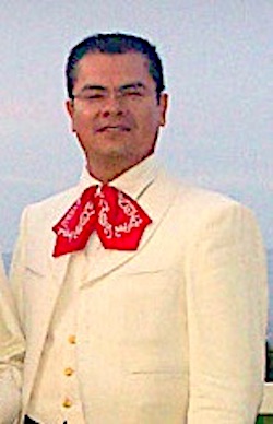 Alfonso Alfaro / Solo Violinist / Alma Latina Alfonso Alfaro / Solo Violinist Alma Latina